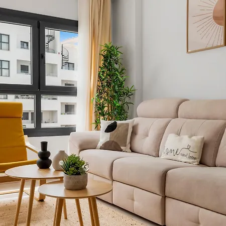 Elegant Near The & Old Town Apartment Estepona