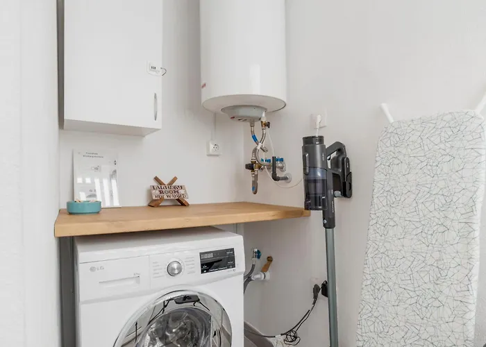 Apartamento Elegant Near The & Old Town Estepona