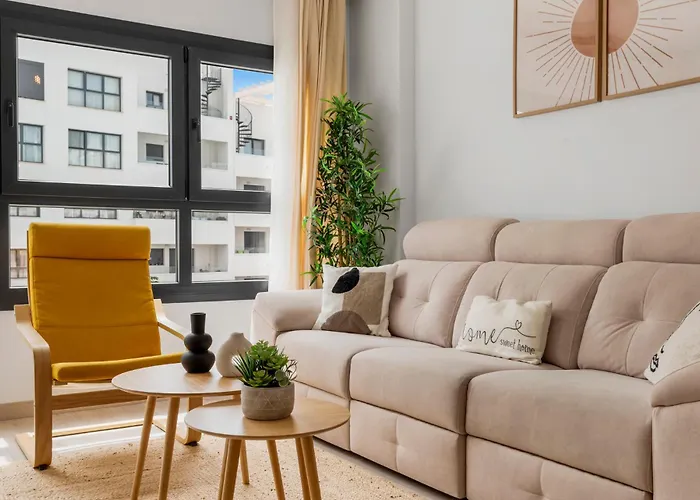 Elegant Near The & Old Town Apartamento Estepona