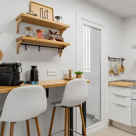 Lägenhet Elegant Near The & Old Town