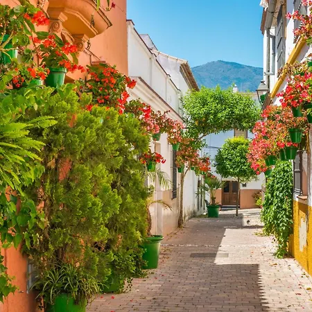 Elegant Near The & Old Town Appartement *